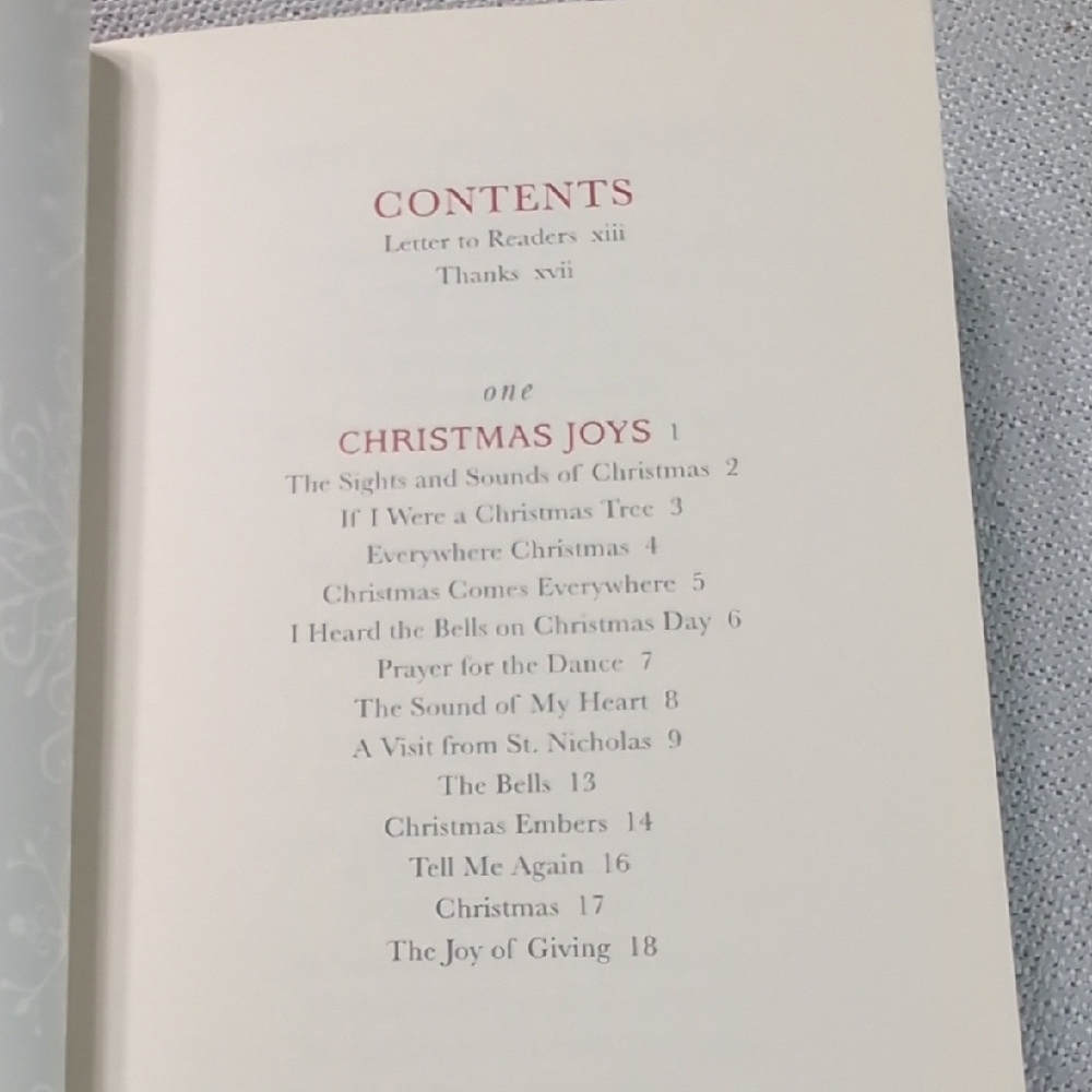 Christmas Blessings Prayers and Poems Book - Picture 5 of 9
